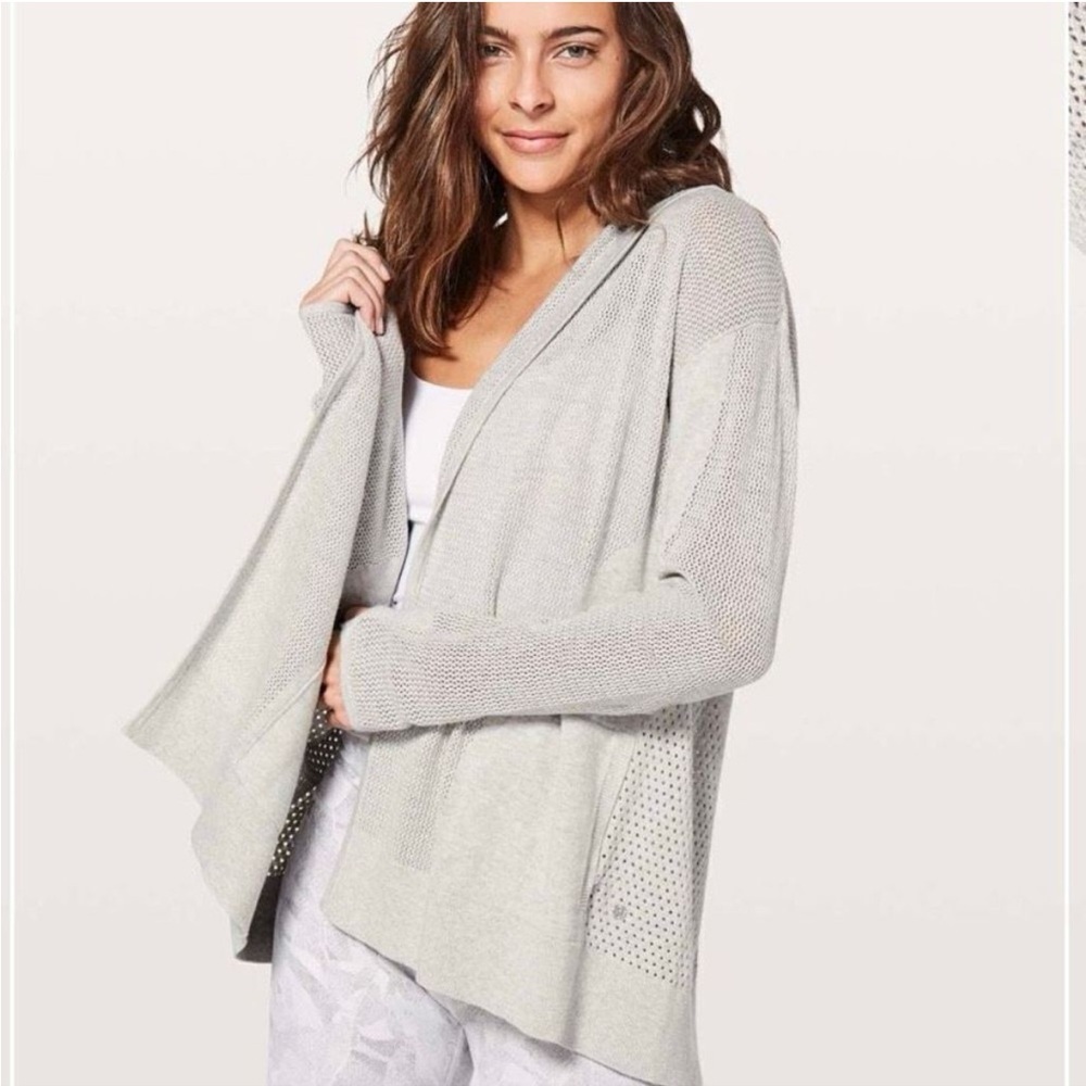 Lululemon Still Movements Open Back Hooded Knit Sweater Gray Size 2